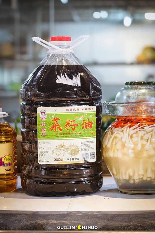质朴农家土禽味农夫山泉矿泉水作为优质汤底,入口汤清味鲜
